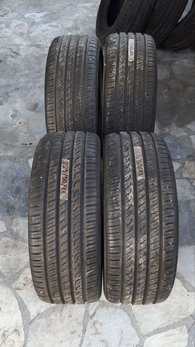 4бр. Гуми 225/50/17 Barum