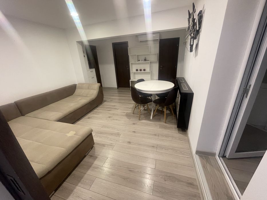 Inchiriez apartament regim hotelier sau termen lung