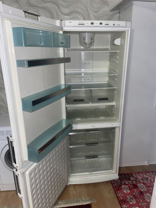 Холодилник Синменс