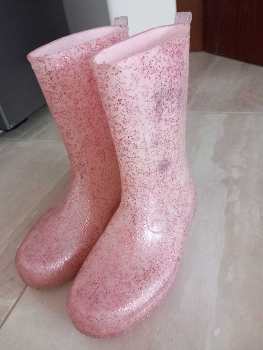 Ботушки- различни размери (21, 25, 26, 30 и 32)