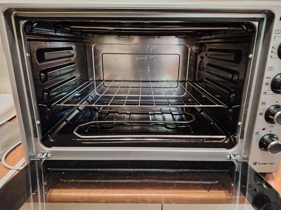 Cuptor electric 70 litri