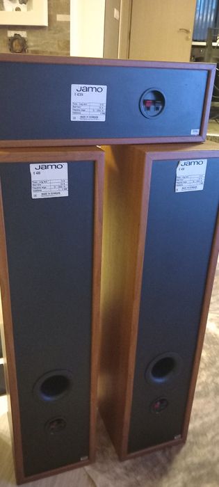 Jamo E 430 тонколони
