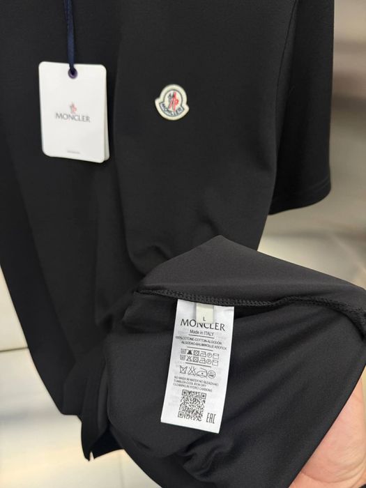 Мъжки тениски  Moncler .