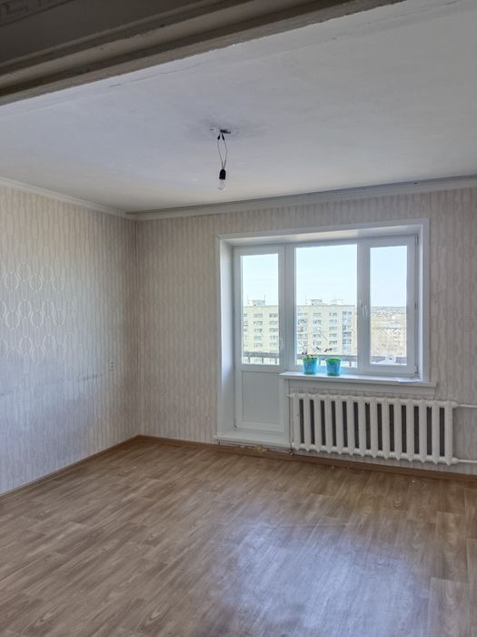 Продам 3 х комн квар. 7-30, 9 этаж.
