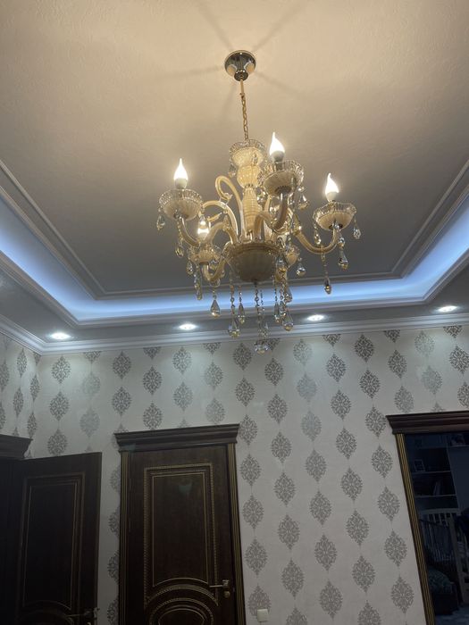 Продам 2 пары люстры