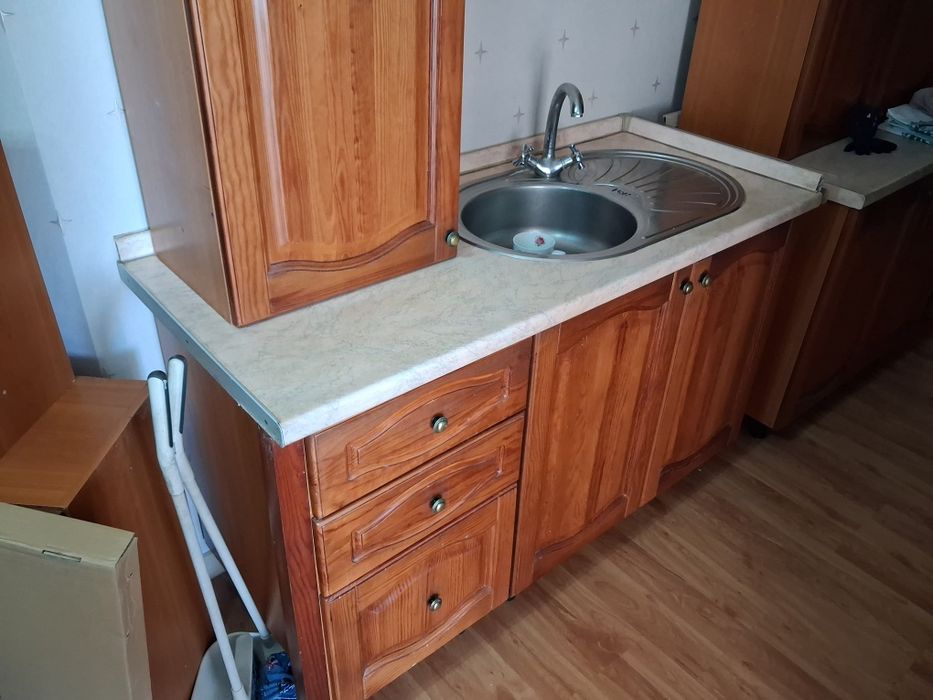 Продадим Кухонный Гарнитур, дерево.