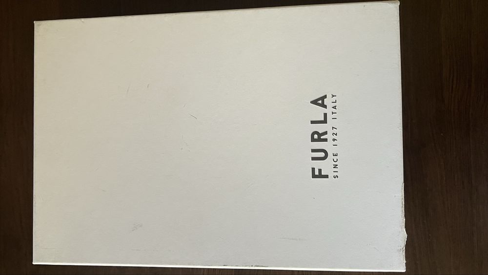 Оригинални FURLA кецове