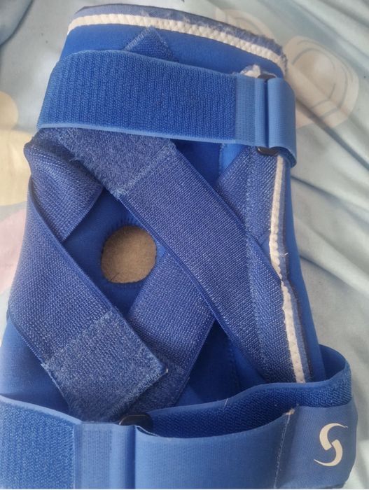 Ортез коленного сустава