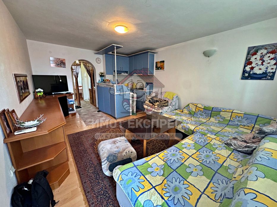 Продава се Двустаен апартамент в Асеновград - 40 кв.м за 1125 €/кв.м - Снимка #3