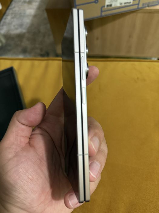Fold 7, 12GB Ram, 256 Gb, Silver, NECODAT, CA NOU, GARANTIE EMAG 24 LUNI