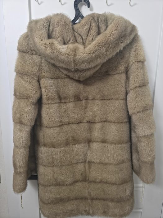 Продам норковую шубу
