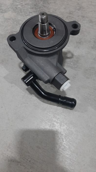 Гур насос LAND CRUISER 4.5