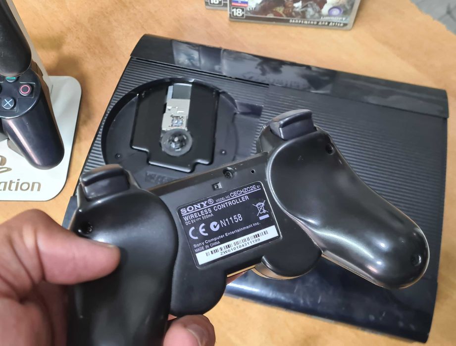 Playstation 3 super slim 1 TB