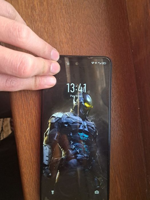 Infinix smart 8 ajoyib