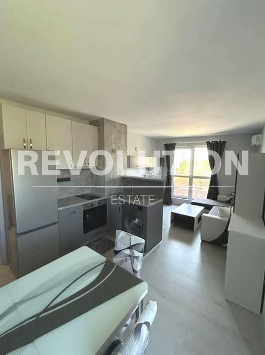 Дава се под наем Двустаен апартамент в Варна, Левски - 66 кв.м за 548.25 € - Снимка #2