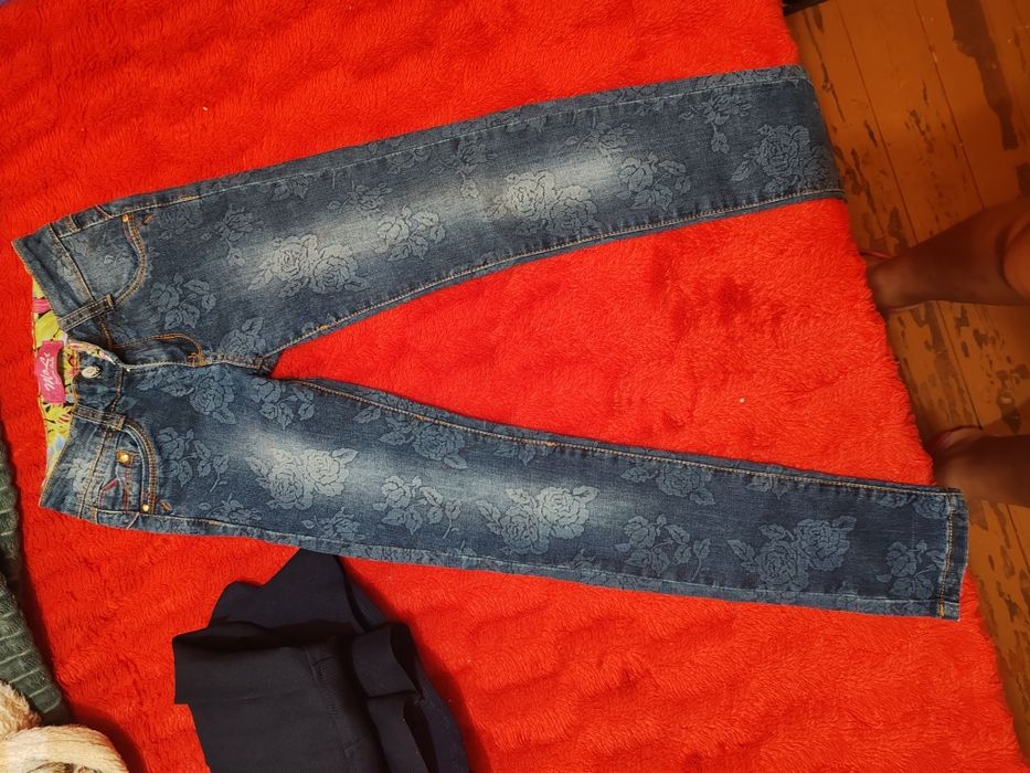 Отдам вещи на девочку