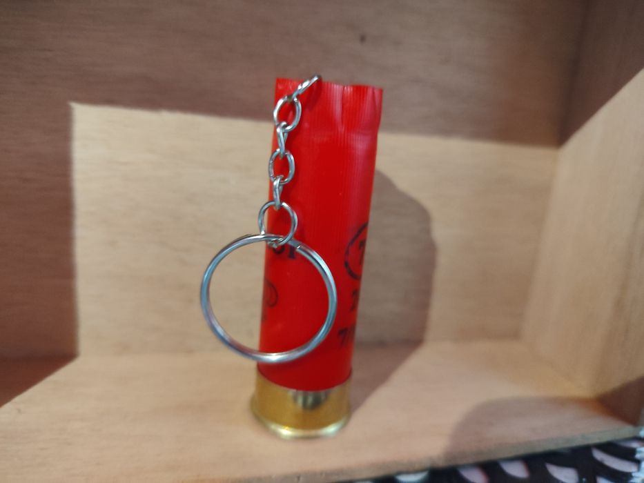 Cadou bărbați breloc militar calibrul 12