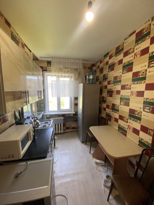 Продам квартиру двухкомнатную
