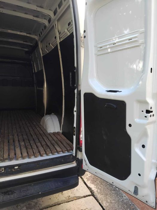 Vând Iveco daily