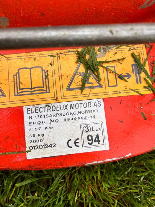Mașină tuns/mulcire Husqvarna