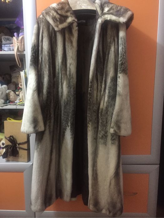 Продам норковую шубу