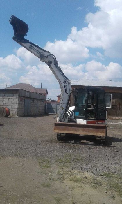 Услуги Мини-экскаватора. Мини экскаватор Bobcat - 7 тонн
