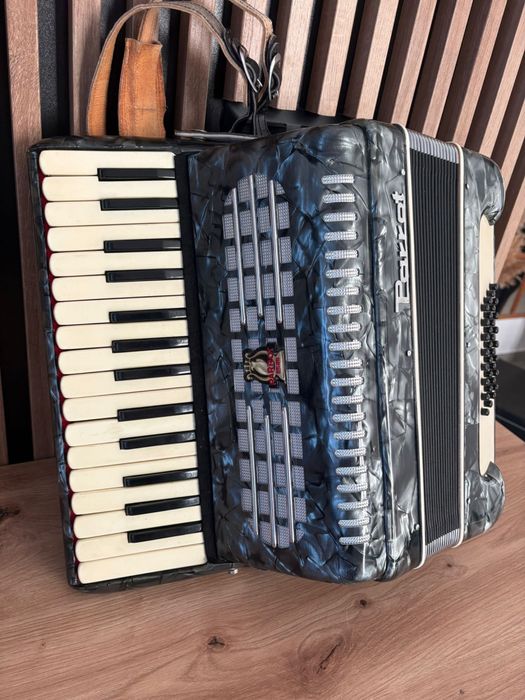 Acordeon Parrot cu 32 de basi