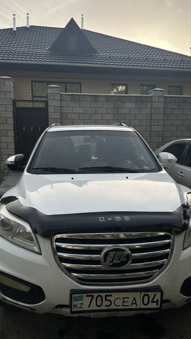 Продам машину Лифан х60