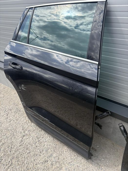 Skoda Kodiaq предни врати/ задни врати/ огледала