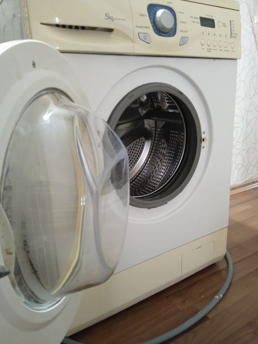 Продаю стиральную машинку.