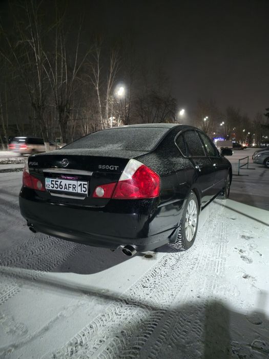 Продам Ниссан Фига...