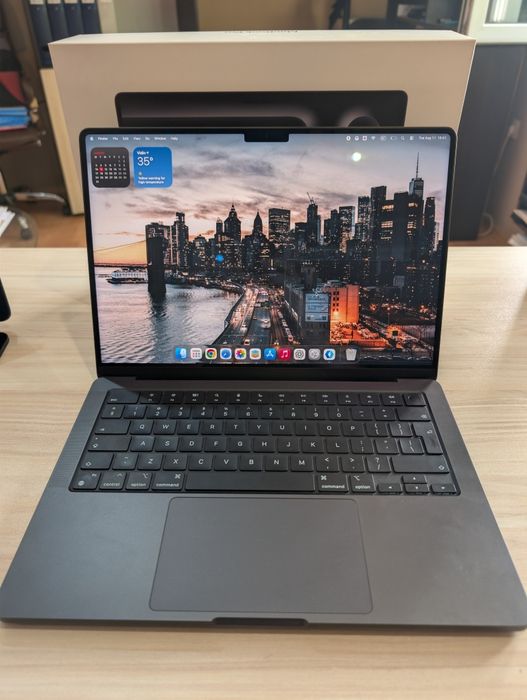 MacBook Pro M4 - Като нов