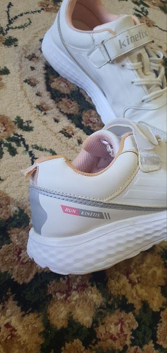 Кроссовки детские 34