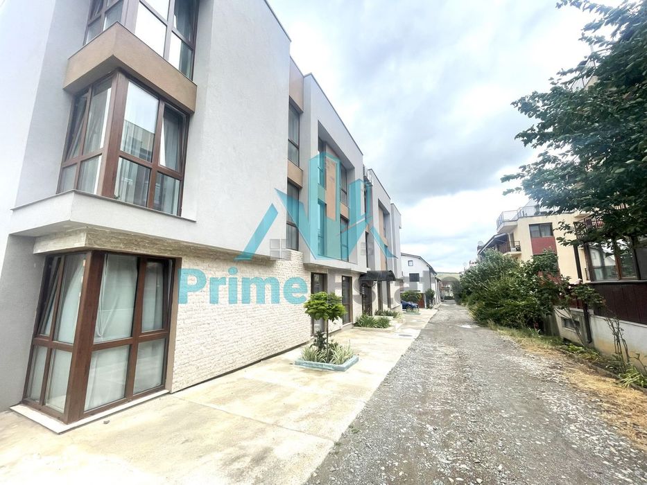 Apartament Cochet la cheie cu gradina Sub Cetate