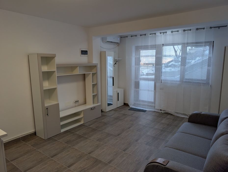 Garsoniera in cartier Tei