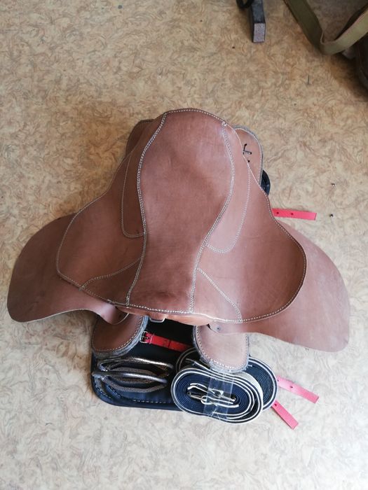 Седла кавалерийское