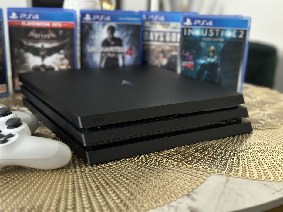 Playstation 4 Pro (PS4 Pro) SSD Samsung 500Gb + 5 Jocuri + joystick!
