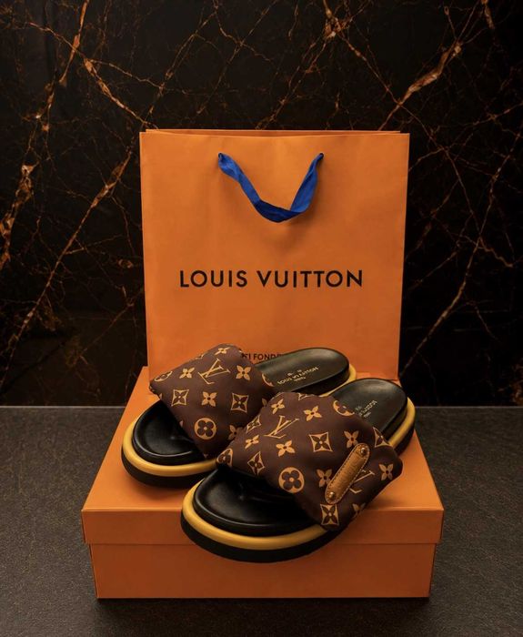 Vand papuci louis vuitton. Marimi de la 36 la 45