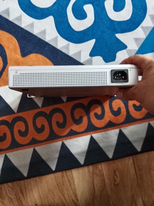 Коммутатор Poe unifi swith 8