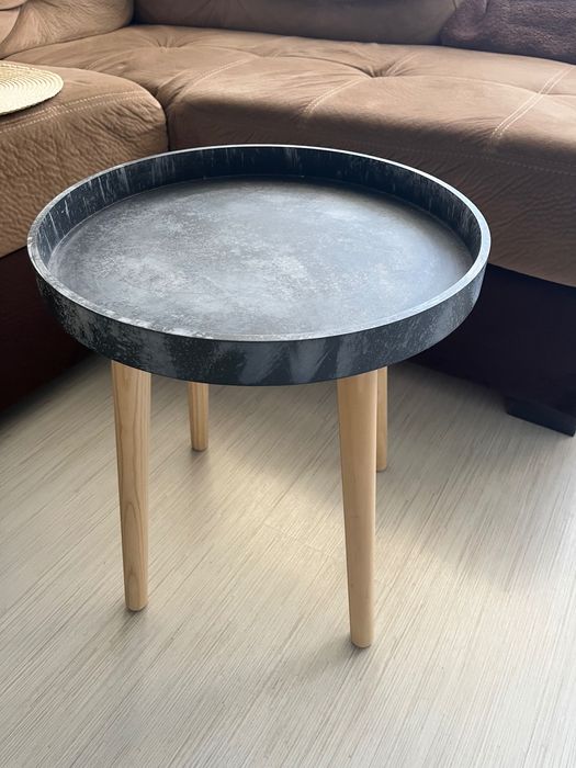 Холна масичка (помощна маса)