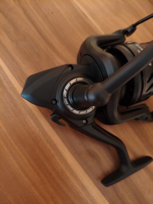 Mulinete daiwa black Window 5500 A