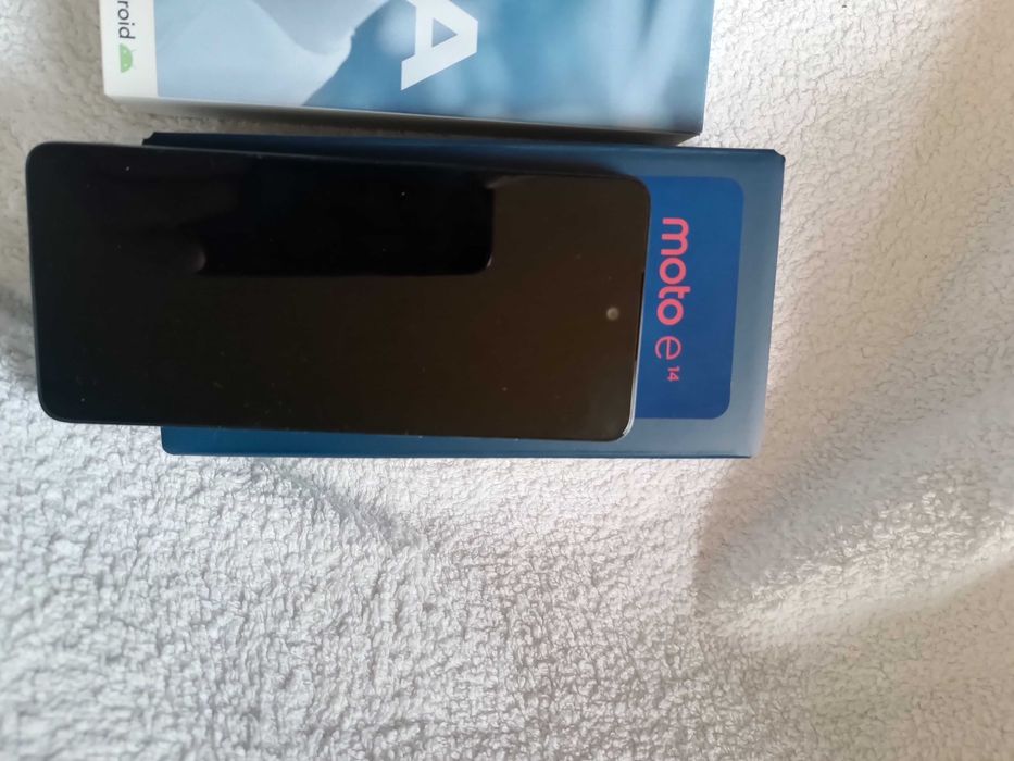 Продавам Моторола м14+Нокия