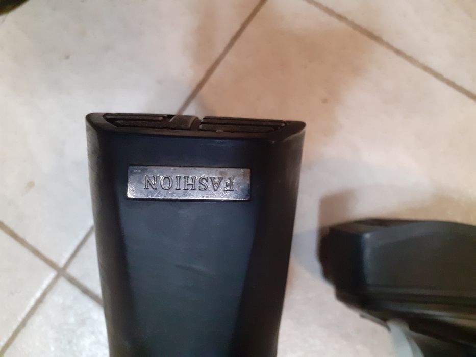 Дамски зимни ботуши, обувки,боти  от естествена кожа , размер 36