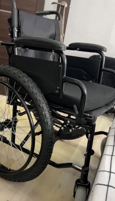 Продам коляску б/у цена 60000 тенге