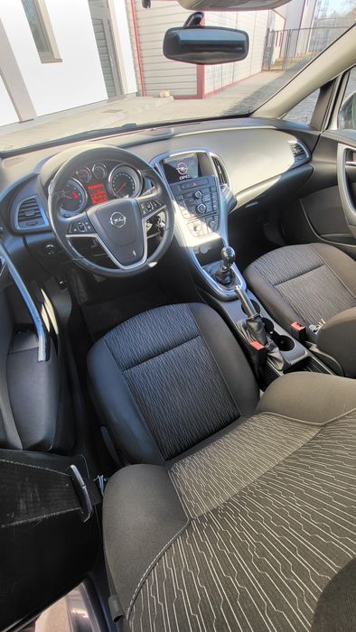 Opel Astra J, 2013, 1.7cdti, Belgia