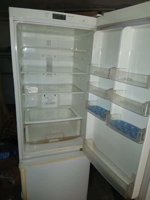 Продам холодильник "LG"