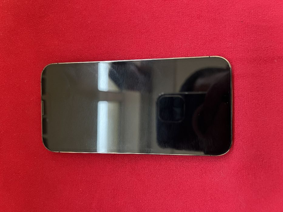 iPhone 13 pro           .