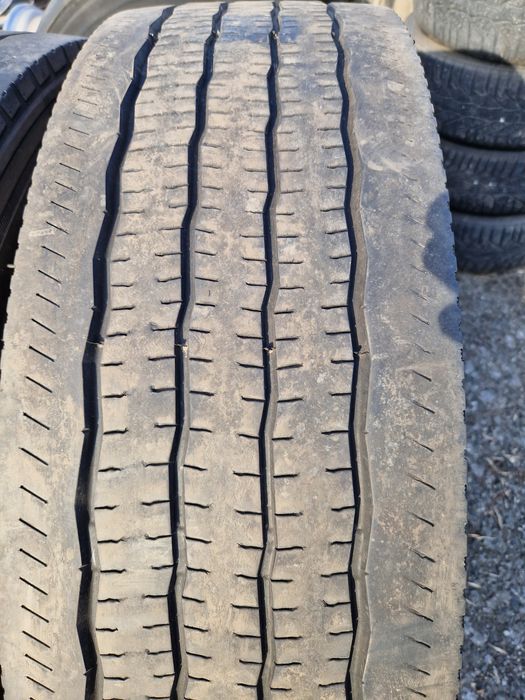 295 80 r22.5 continental direcție