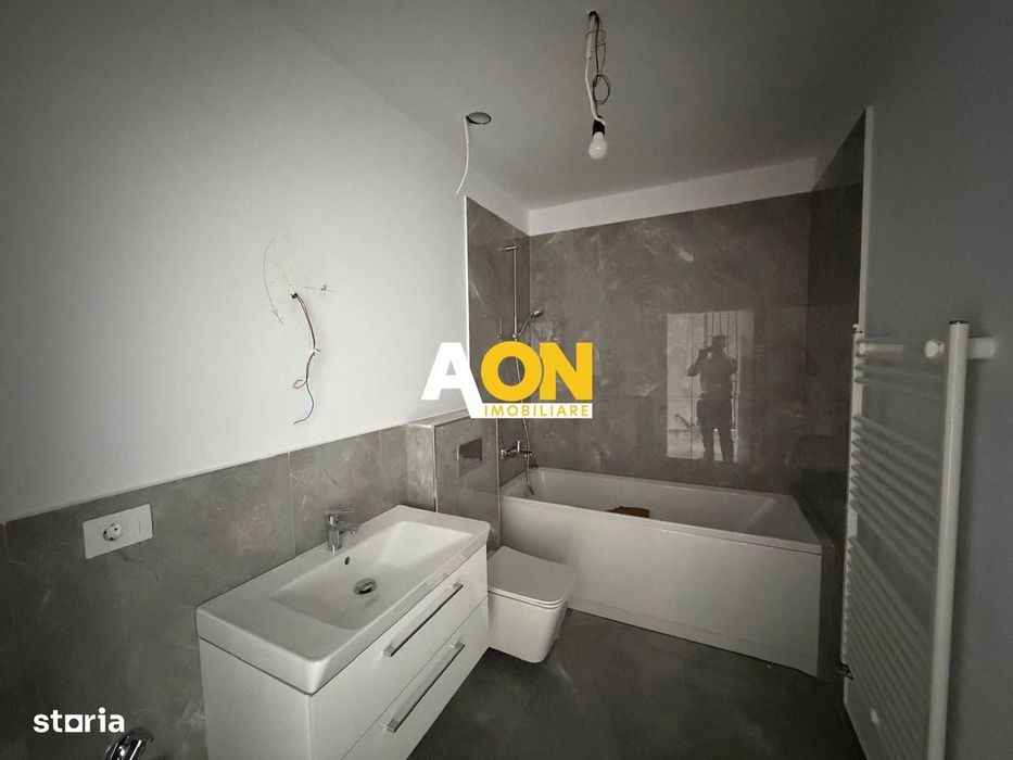 1/2 Duplex 4 Camere, 3 Bai, 2 Balcoane, 431mp Teren