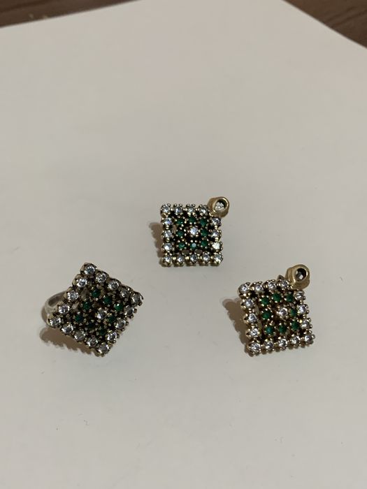 Шикарный серебряный набор кольцо и серьги с позолотой 925 пробы